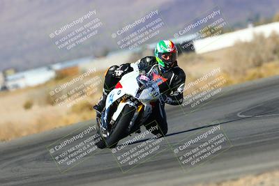 media/Feb-12-2022-SoCal Trackdays (Sat) [[3b21b94a56]]/Turn 4 (10am)/